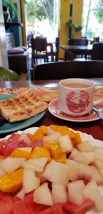 Antonieta Hostel E Bistro Белем Экстерьер фото